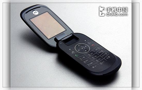 圆润时尚摩托小巧翻盖音乐机U9评测(3)