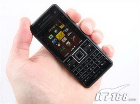 脸部优先对焦索爱C902/C702接受预订