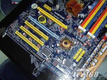 45nm双核跌至新低E8200绝配主板推荐(7)