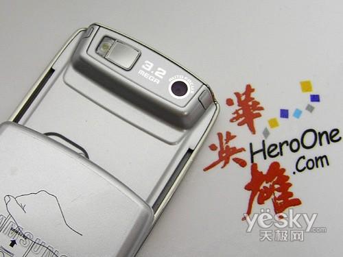 320万像素三星镜面3G滑盖U708仅1599