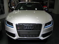 ����C700������K850i����������Ա�(5)