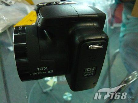 12倍长焦防抖柯达Z1012促销价2399元