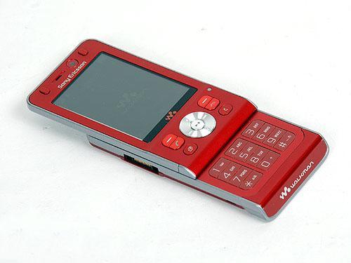 11日手机行情：大牌超薄娱乐直板机仅1480元(2)