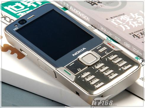 同门对决诺基亚6220c与N82对比评测
