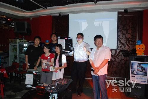 网友乐翻天!天极HTPC试听体验会纪实(图)