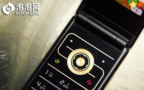 精致高雅联想琉璃镜面翻盖机S96评测