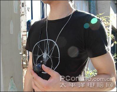 乒乓球摄像机CamBall挂在胸前 乒乓球那么大超级细小摄像机CamBall