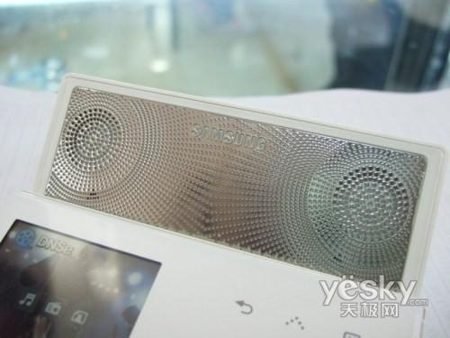 内置大功率音响2G三星S5低促售999元