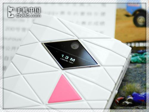 简约之美诺基亚翻盖7070仿真版评测