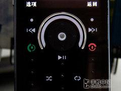 魔幻键盘摩托罗拉音乐手机E8仅2198