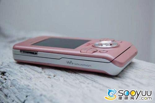 圣诞齐打擂 5款经销商圣诞促销手机一览(4)_手