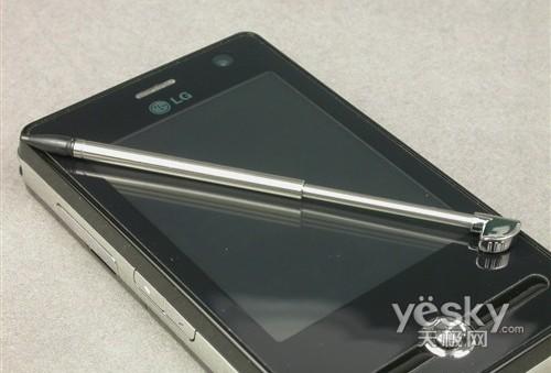 成熟男人必备黑色调手机推荐:LG KS20_手机