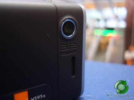 搭载双扬声器索爱W595特别版开箱图赏(5)