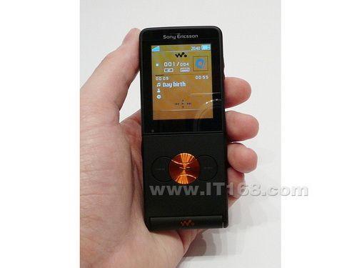 Walkman风 5款索尼爱立信音乐手机导购(5)_手机
