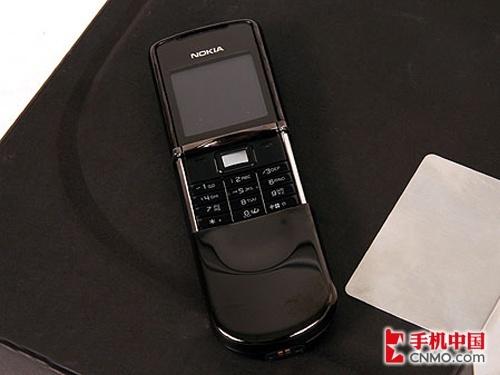 奢华机也不贵 诺基亚8800se再降200元