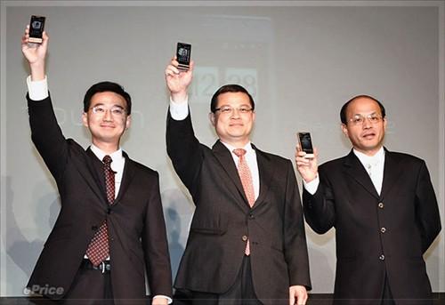 中文版将开卖HTCDiamond2完美发布