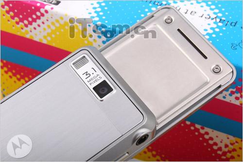滑盖音乐小精灵摩托罗拉ZN300秀美图赏(2)