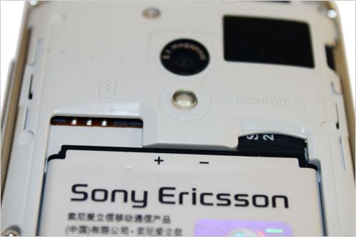 黑白双色齐现索尼爱立信X10细节图赏(2)