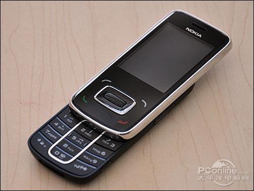 主流配置 诺基亚S40双滑盖8208卖2480_手机