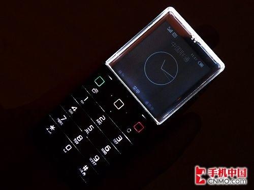 简约小巧精致索爱透明屏手机X5评测(3)