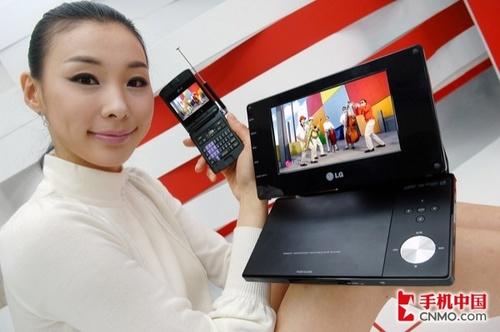翻盖全键盘设计 LG将推出数字电视手机_手机
