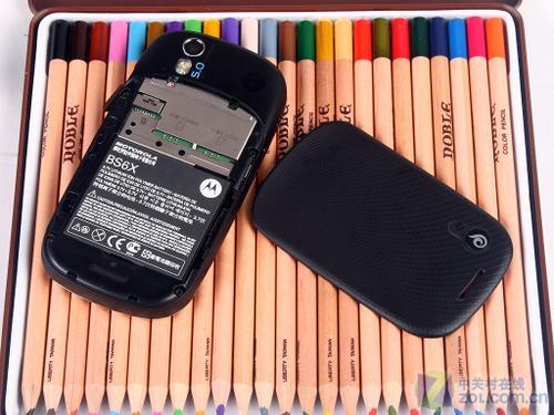 720P高清视频摩托双模3G手机XT800评测(6)
