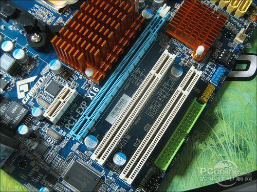低价和DDR3的结合体冠盟785G绝杀499元