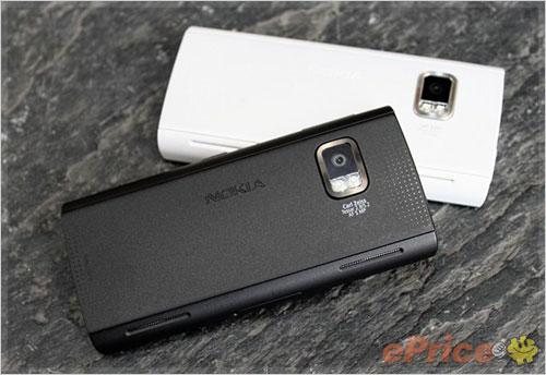 美女代言 16GB版诺基亚X6台湾发布_手机