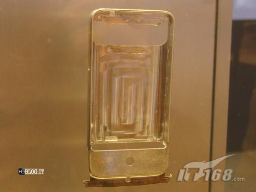 �¹ȸ�Ӣ�۳���HTCHero�Ա�Legend