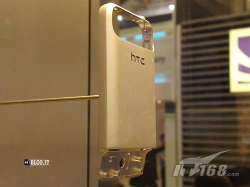 �¹ȸ�Ӣ�۳���HTCHero�Ա�Legend