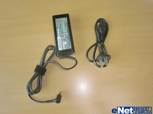 i5芯双显卡SSD硬盘 索尼Z118开箱报告_笔记本