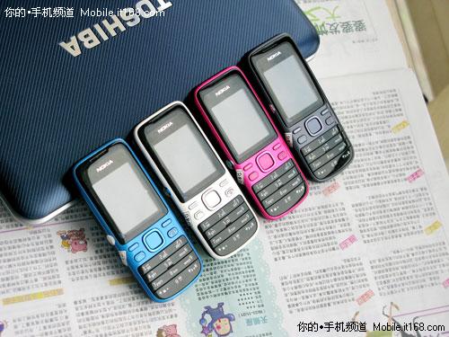 4色时尚入门机 诺基亚2690上市卖650元_手机