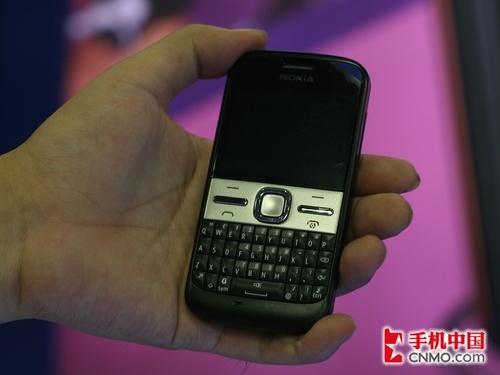 比E72更强劲 全键盘诺基亚E5火速登场