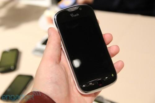 3.8寸屏全新处理器myTouchHD真机赏