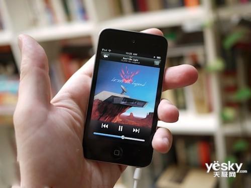 苹果itouch4现1680元