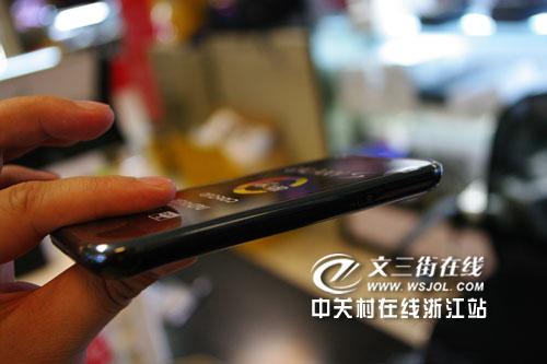 1GHz+500W像素三星i9000再报3750元