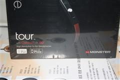 靓配iPhone4！魔声面条带Mic售1699元
