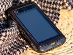 明系Android混血 摩托罗拉MT810LX开卖 
