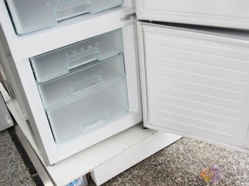 变频保温新鲜每一度 海尔三门冰箱大降