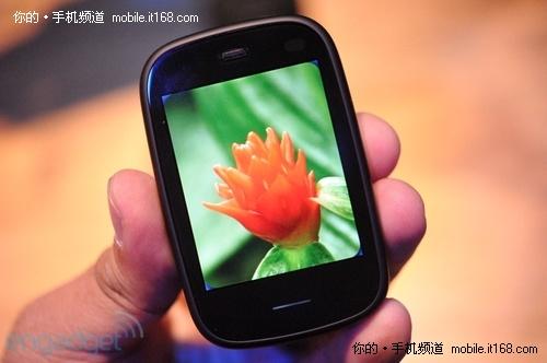全球最小的WebOS手机 惠普Veer真机图赏_手机_科技时代_新浪网