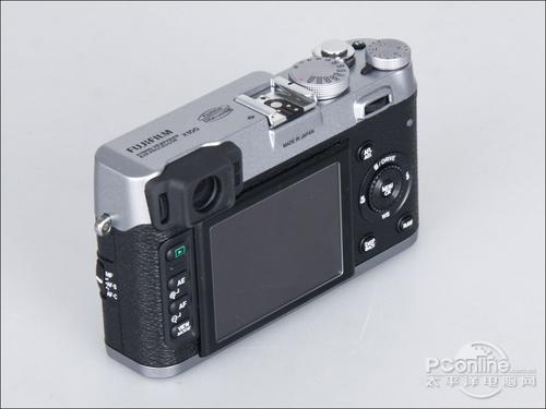 配置APS-C规格CMOS传感器 富士X100评测_