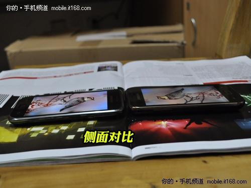 双胞胎兄弟 三星i9003与i9000对比图赏(2)_手机