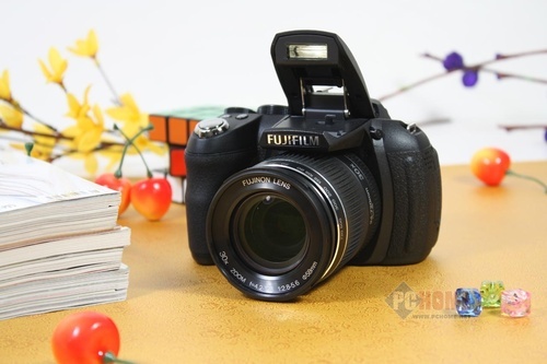 30X长焦相机 富士HS11仅报价2500元_数码
