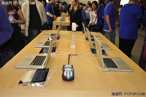 Apple的盛宴 南京东路苹果店开业实况_笔记本