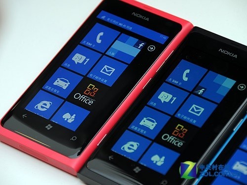 诺基亚Lumia 800真机图赏
