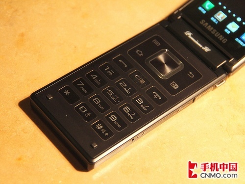 3.5英寸双屏三星双网智能旗舰W999图赏(2)