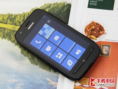 诺基亚Lumia 710