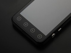 3D渐渐普及 联通版HTC 夺目 3D大降价