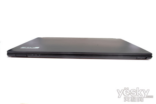 Photo: Ultimate Business Review Acer TravelMate 8481TG