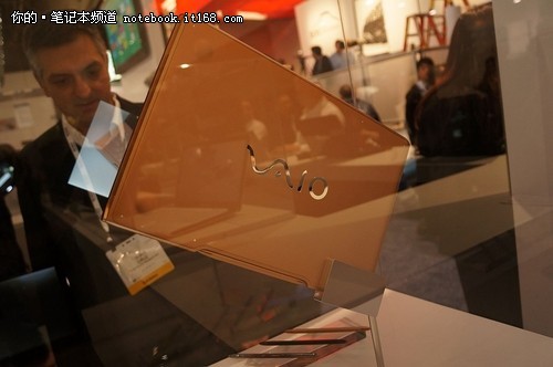 CES2012:索尼展示两款概念型笔记本电脑
